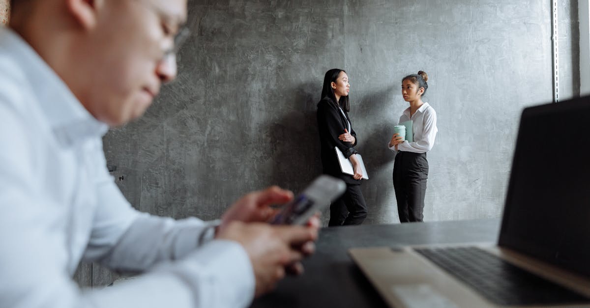 vx账号买卖：app详情下载教程9223605