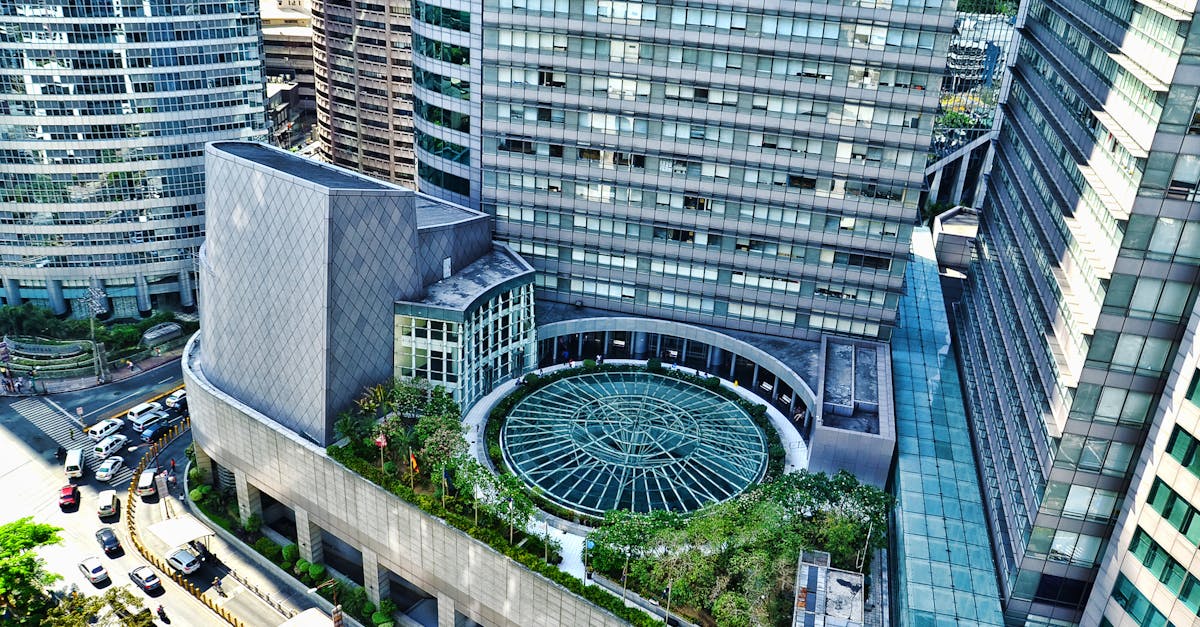 免费攻击网站|如何让自己尽可能地免受黑客攻击的干扰与威胁